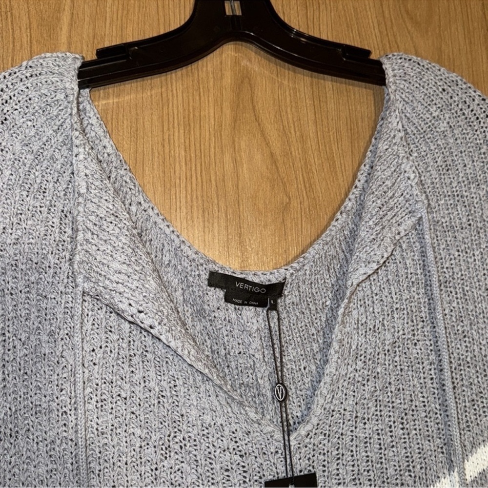 Vertigo Paris , NWT Vertigo Paris Poncho size large - Picture 3 of 5